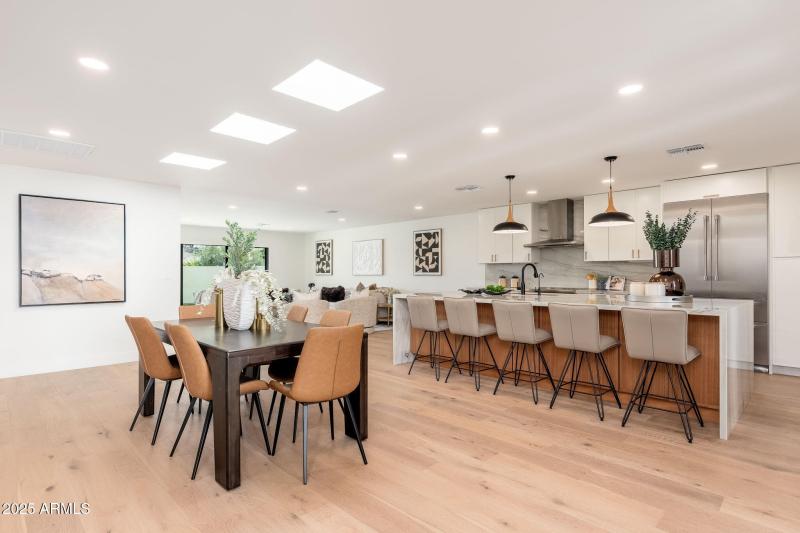 4333 E Fairmount Ave - 05