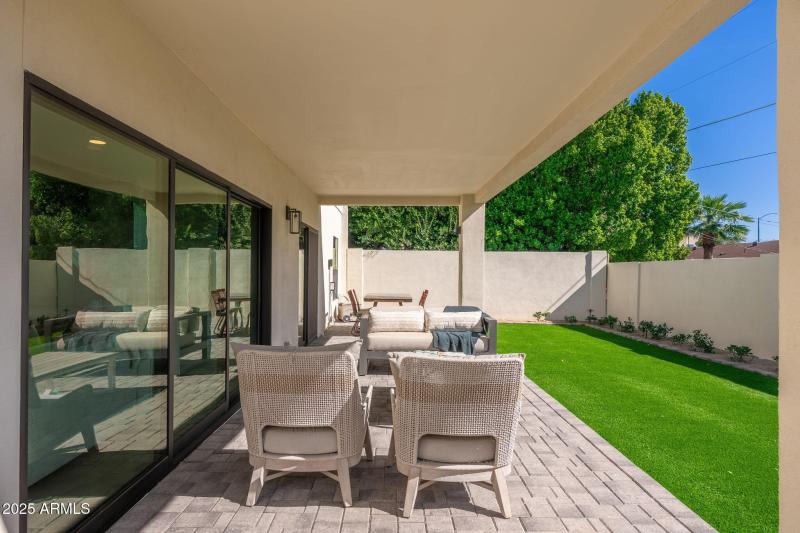 4333 E Fairmount Ave - 33