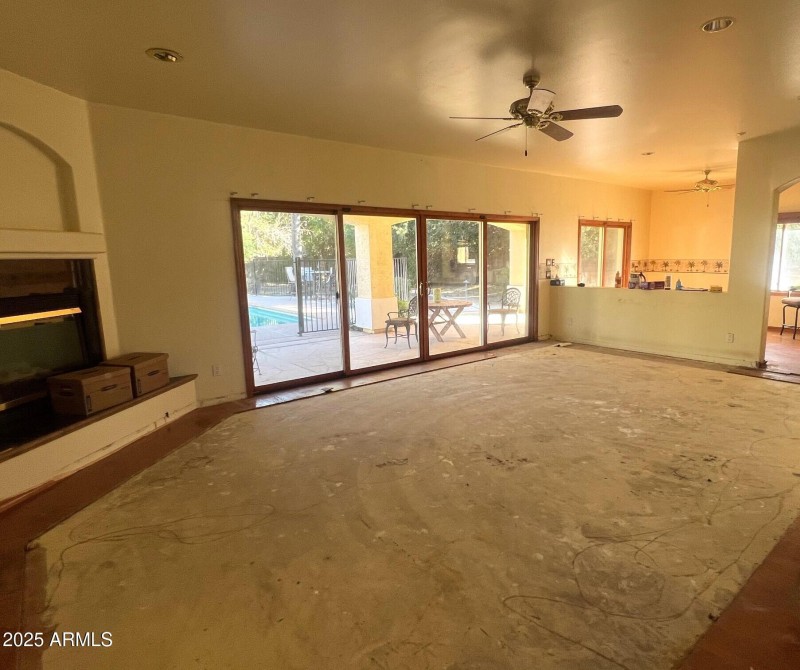 Great room2 - 81st Ave