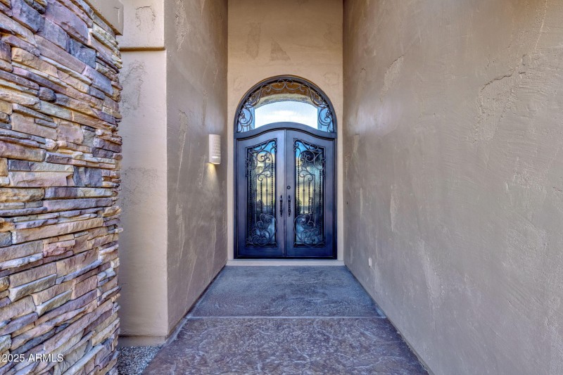 5-web-or-mls-12541-e-laurel-ln