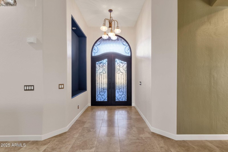 6-web-or-mls-12541-e-laurel-ln