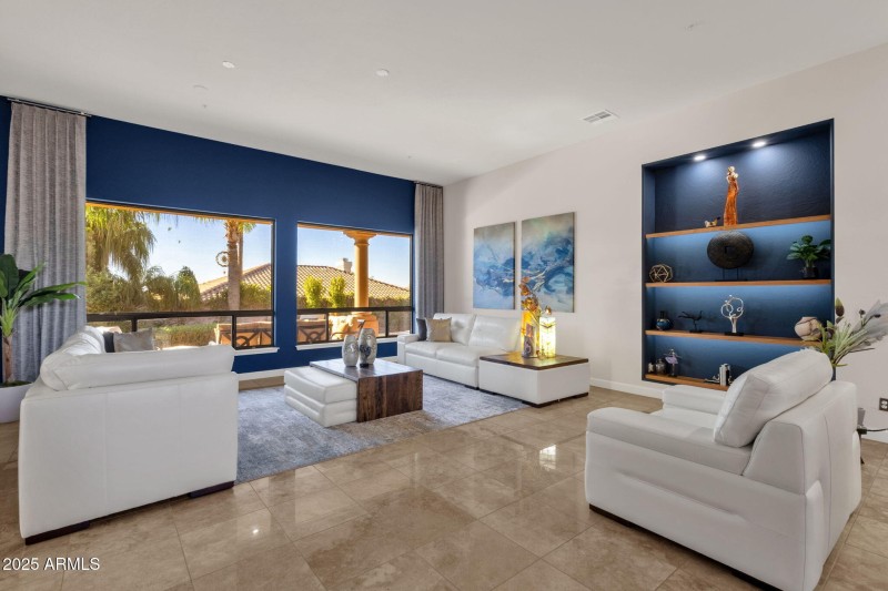 7-web-or-mls-12541-e-laurel-ln