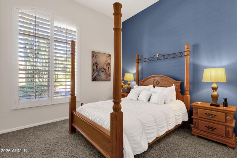 32-web-or-mls-12541-e-laurel-ln