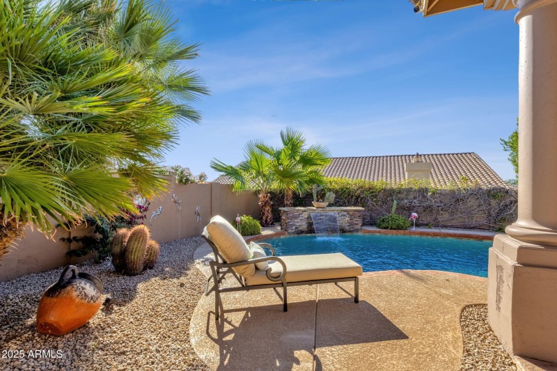 42-web-or-mls-12541-e-laurel-ln