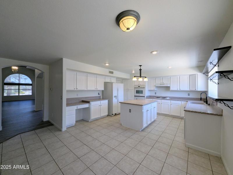 12425 W ENCANTO BLVD