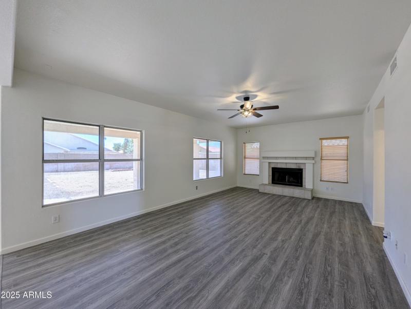 12425 W ENCANTO BLVD