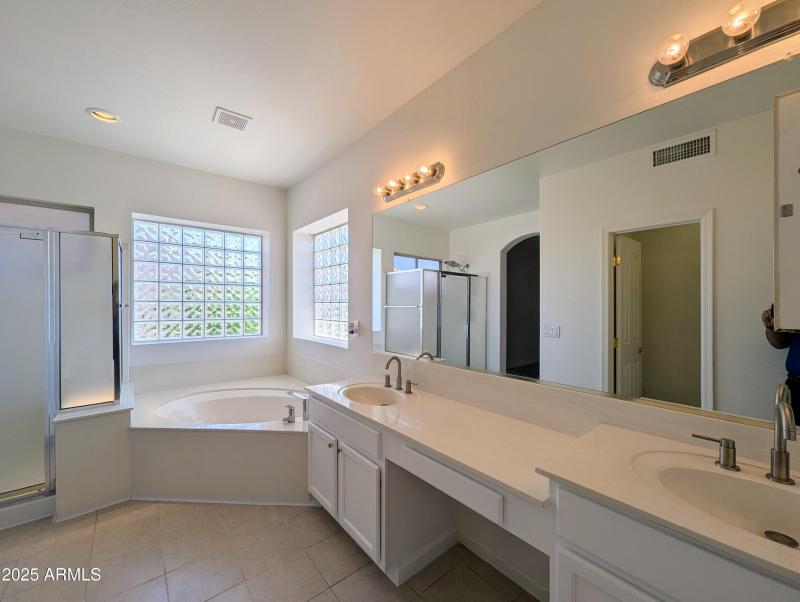 12425 W ENCANTO BLVD