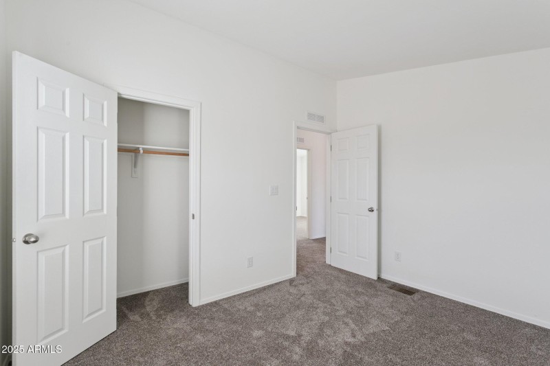 73-web-or-mls-755-n-ralston-rd (1)