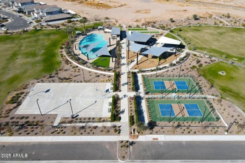 20250904041827980669000000-o