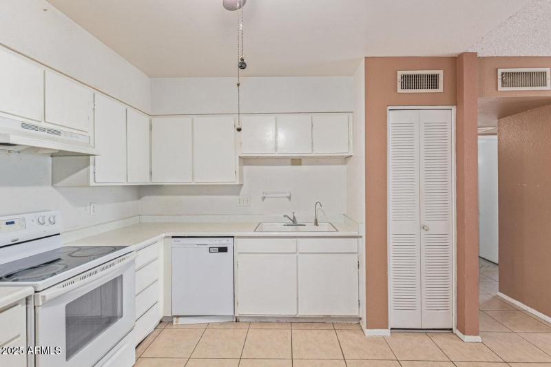 20250912081720366303000000-o