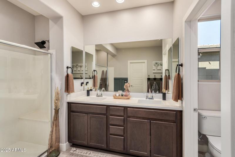 Owner’s bath – dual sinks