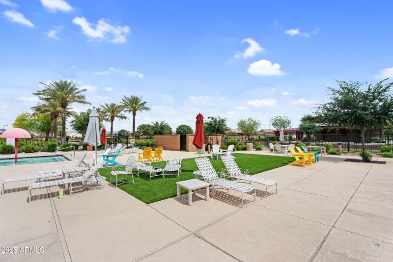 104-web-or-mls-OlivosNeighborhood-09