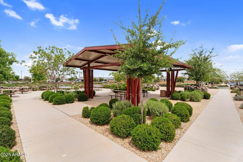 115-web-or-mls-OlivosNeighborhood-20