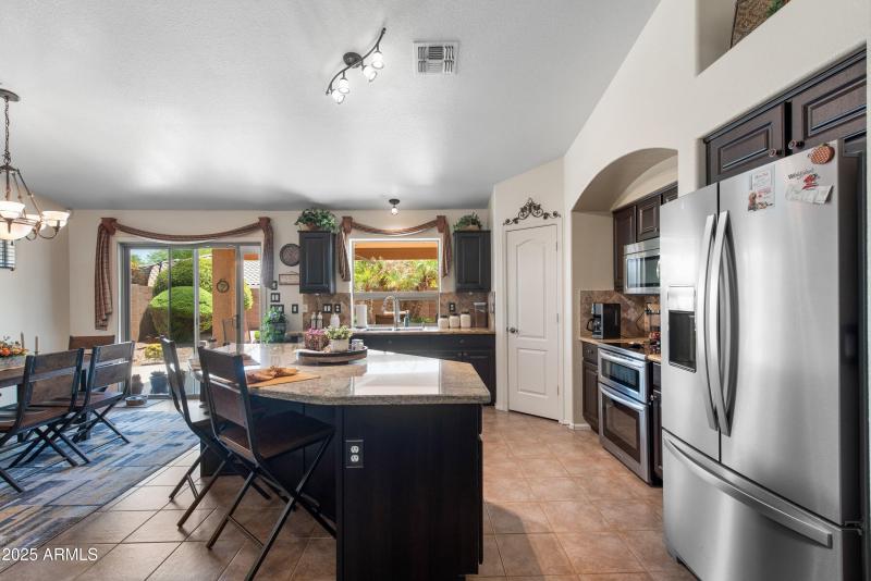 09-709-E-Saddle-Way-9