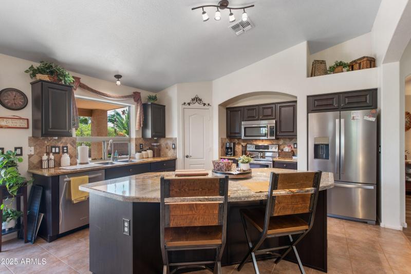 10-709-E-Saddle-Way-10