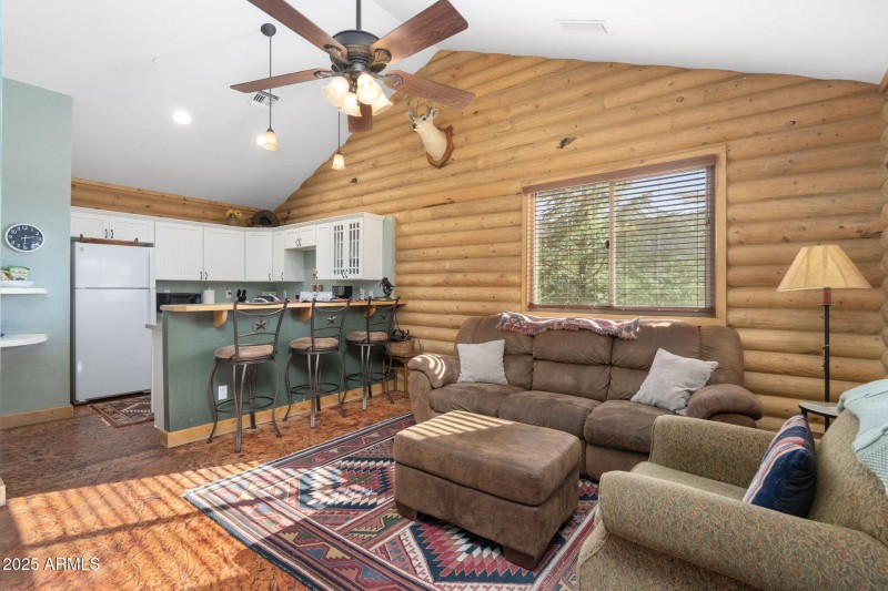 72-web-or-mls-QVB08580