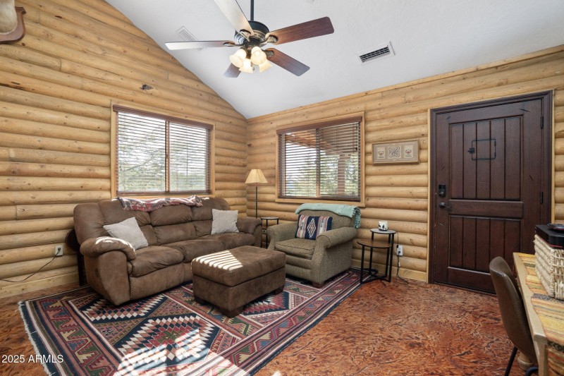 74-web-or-mls-QVB08588