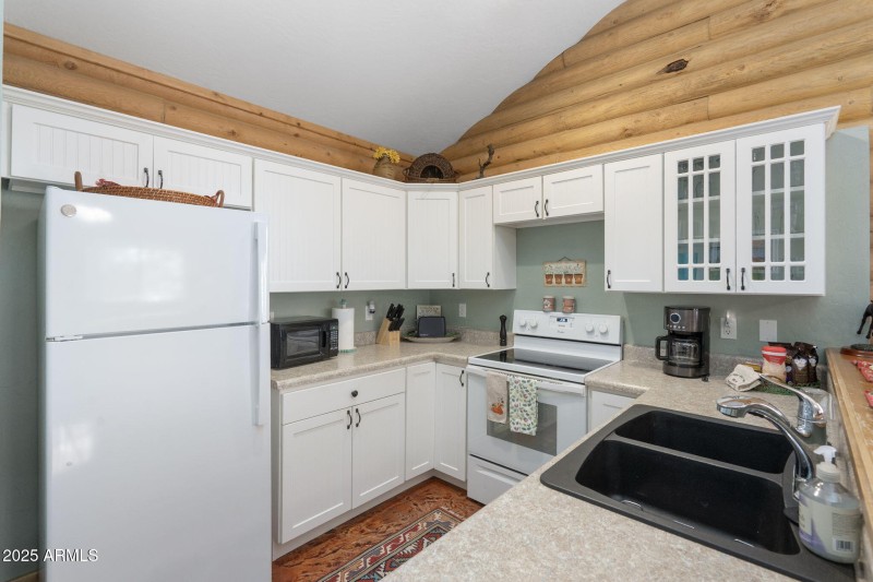 77-web-or-mls-QVB08601