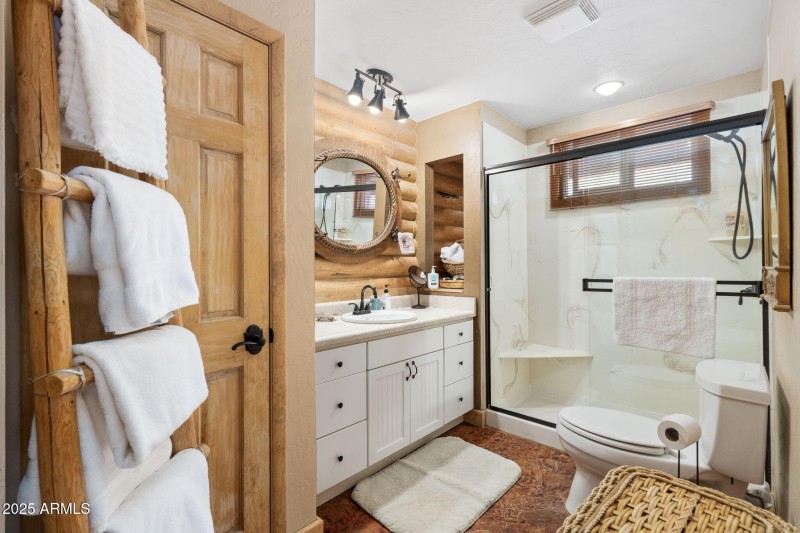 85-web-or-mls-QVB08648