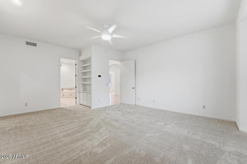 722 W Moon Valley Dr-32