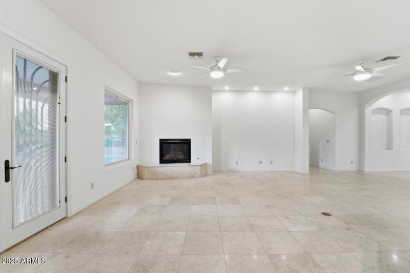 722 W Moon Valley Dr-30