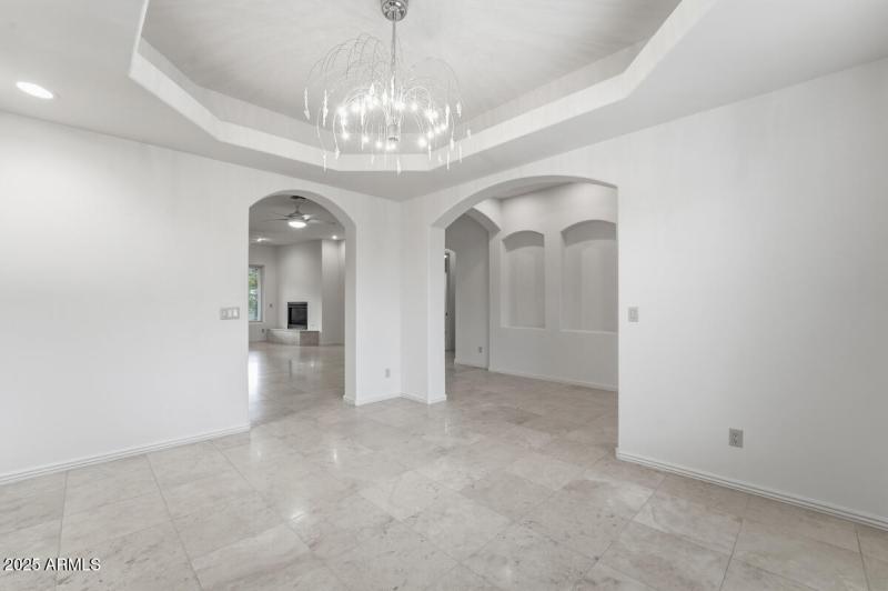 722 W Moon Valley Dr-21