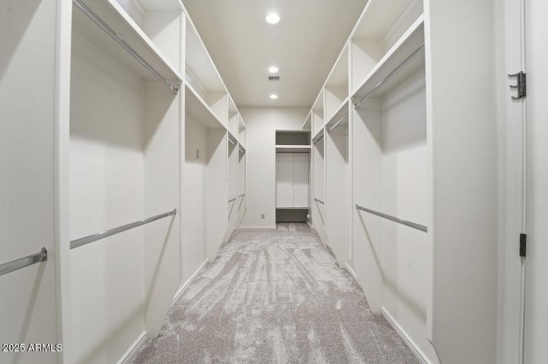 722 W Moon Valley Dr-35