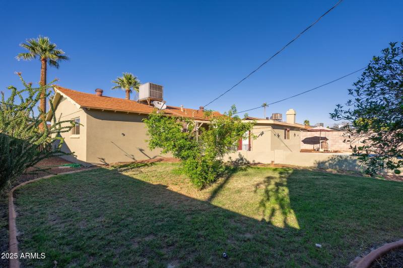 3215 W Sharon Ave, 11-06 - 19