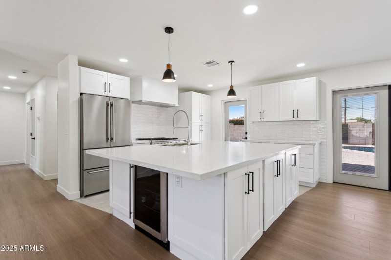 6-web-or-mls-2920-s-rita-ln