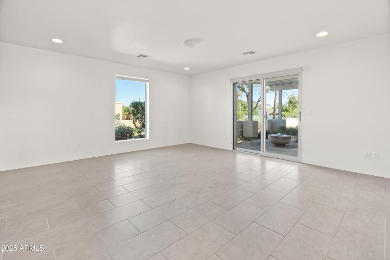 4th Bedroom or large bonus room