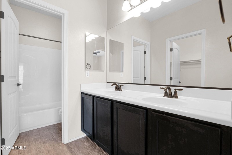 23-web-or-mls-P1360091