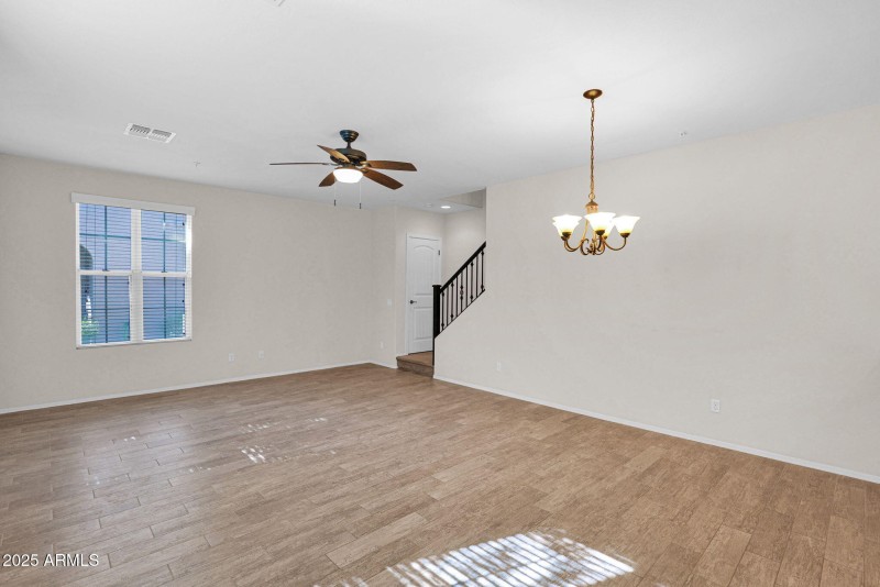 28-web-or-mls-P1360097