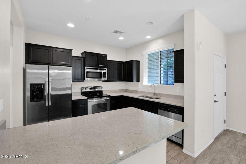 30-web-or-mls-P1360101