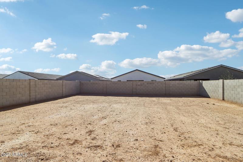 31-web-or-mls-W Camden Ave-S0711-031