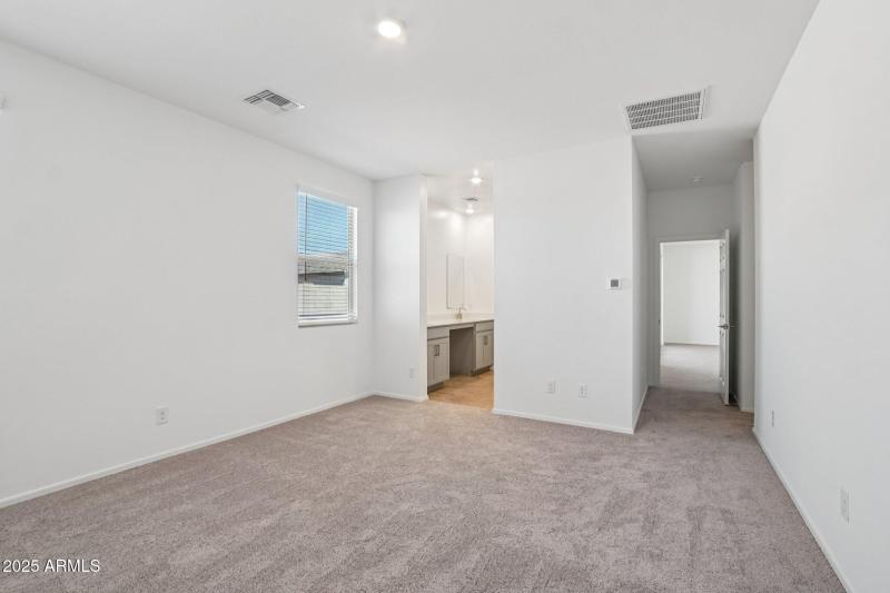 25-web-or-mls-W Mellen Ln-S3009-025