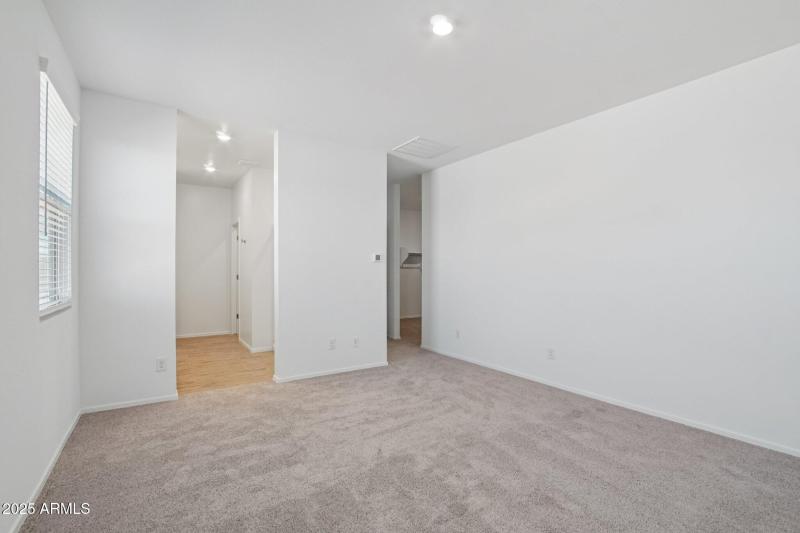 26-web-or-mls-W Mellen Ln-S3009-026