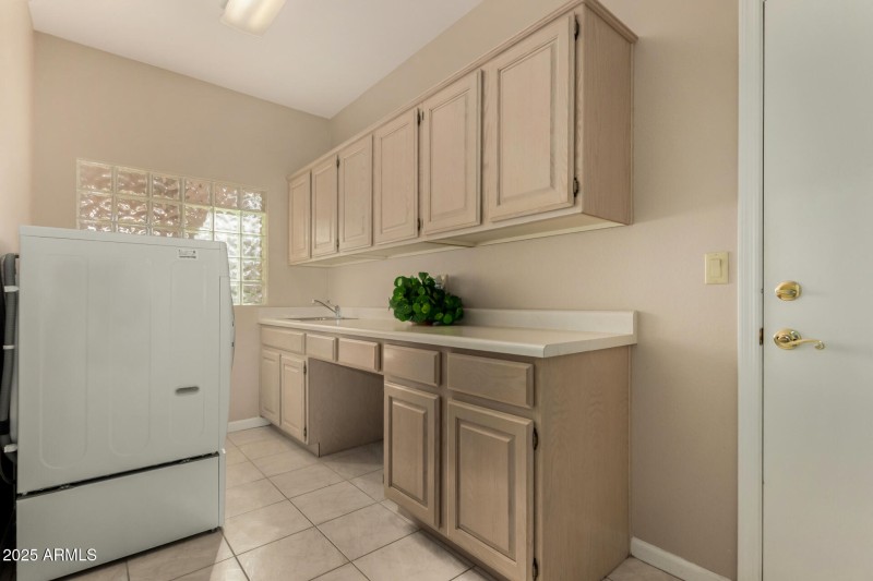 37 Laundry Room