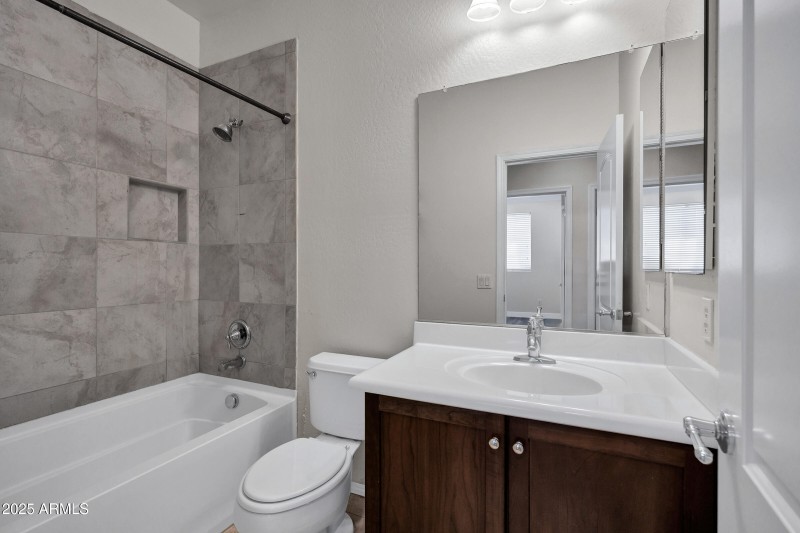 3918 E Cat Balue Dr-25