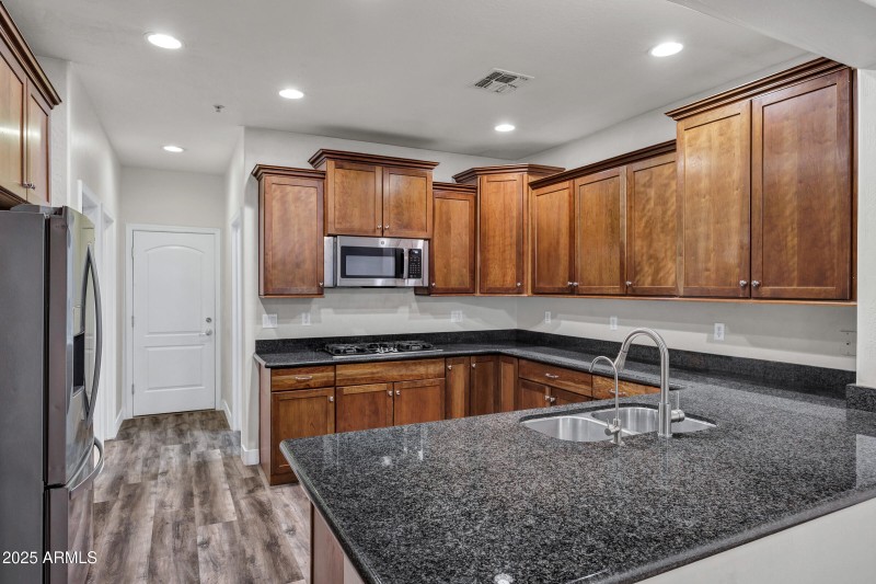 3918 E Cat Balue Dr-15