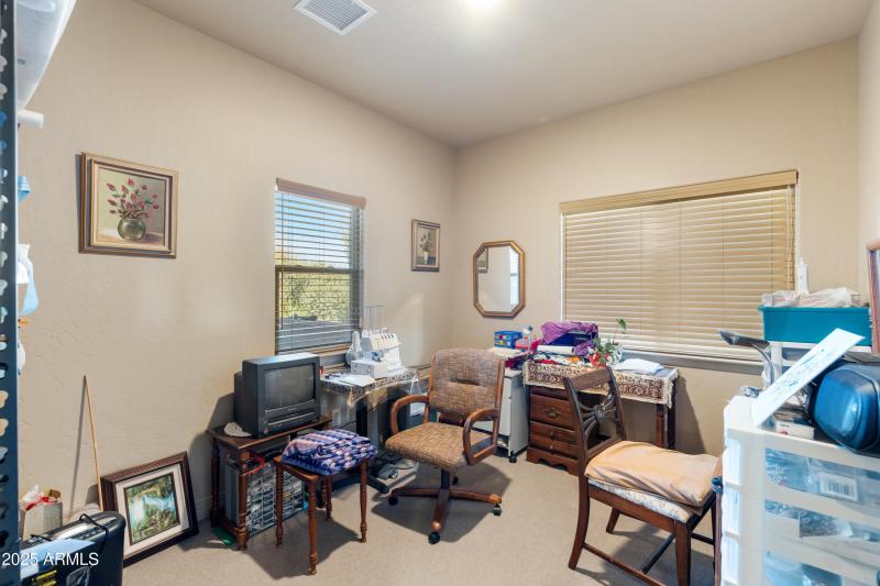 22-Workshop in Garage