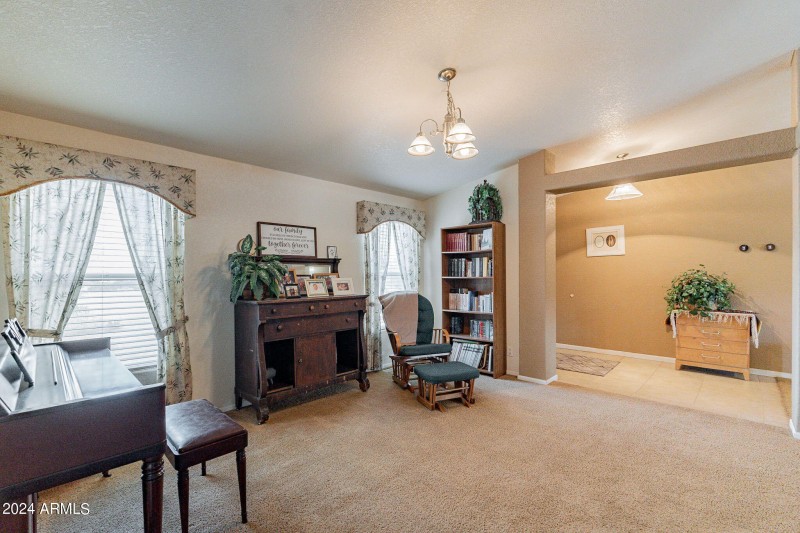 12-web-or-mls-Stonebluff-12