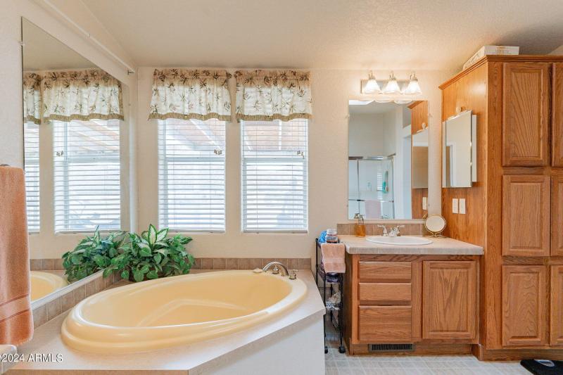 38-web-or-mls-Stonebluff-38