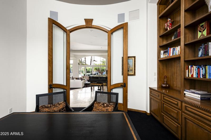 6649 E Berneil Dr-24