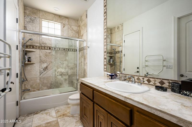 6649 E Berneil Dr-38