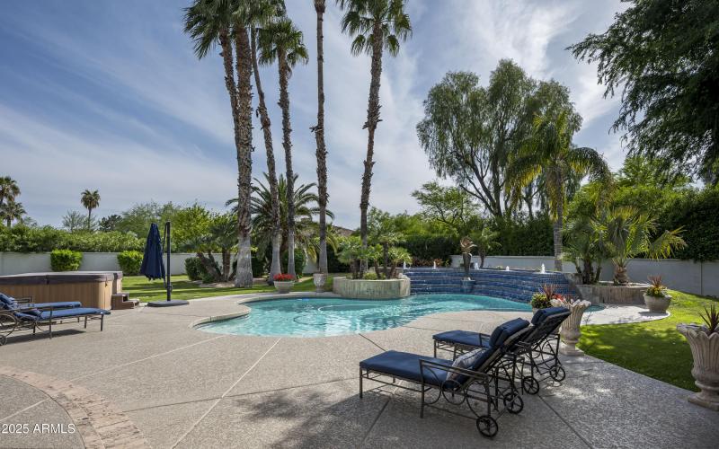 6649 E Berneil Dr-59