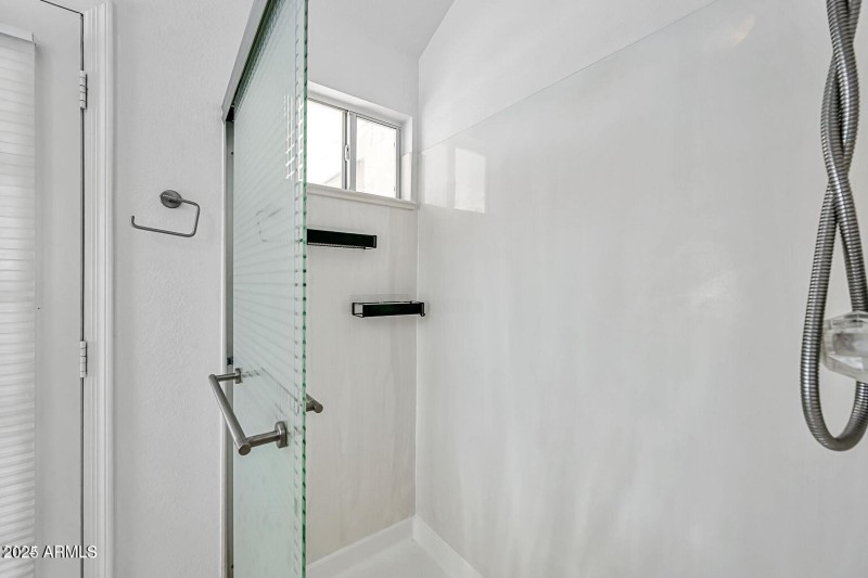 20241003212917222936000000-o