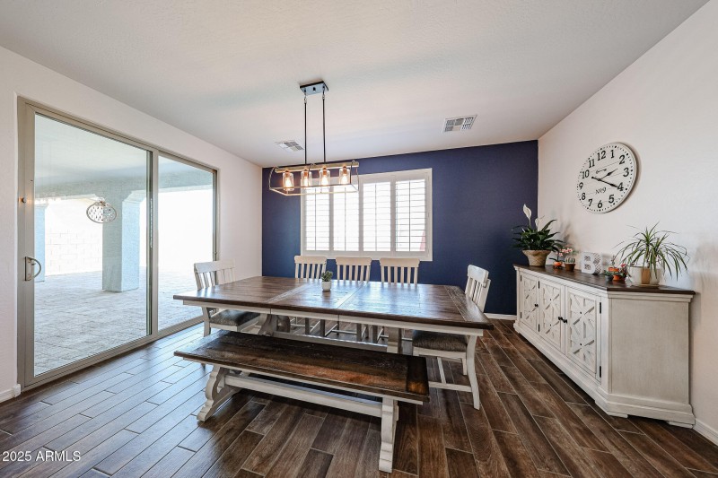 Dinning Area off Kitchen