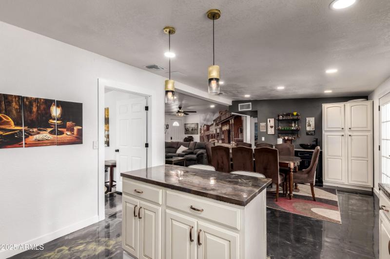 a49963ca0c8d028629636d11c02c4934