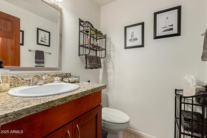 Powder bath downstairs