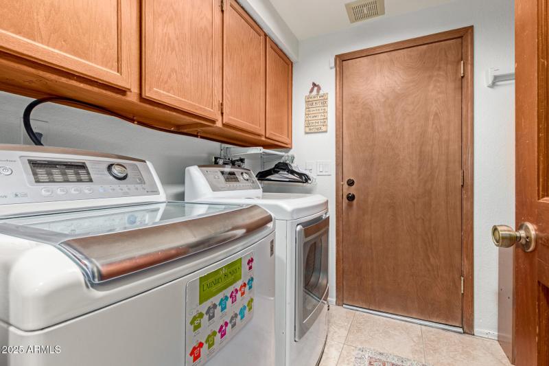 Washer & dryer convey